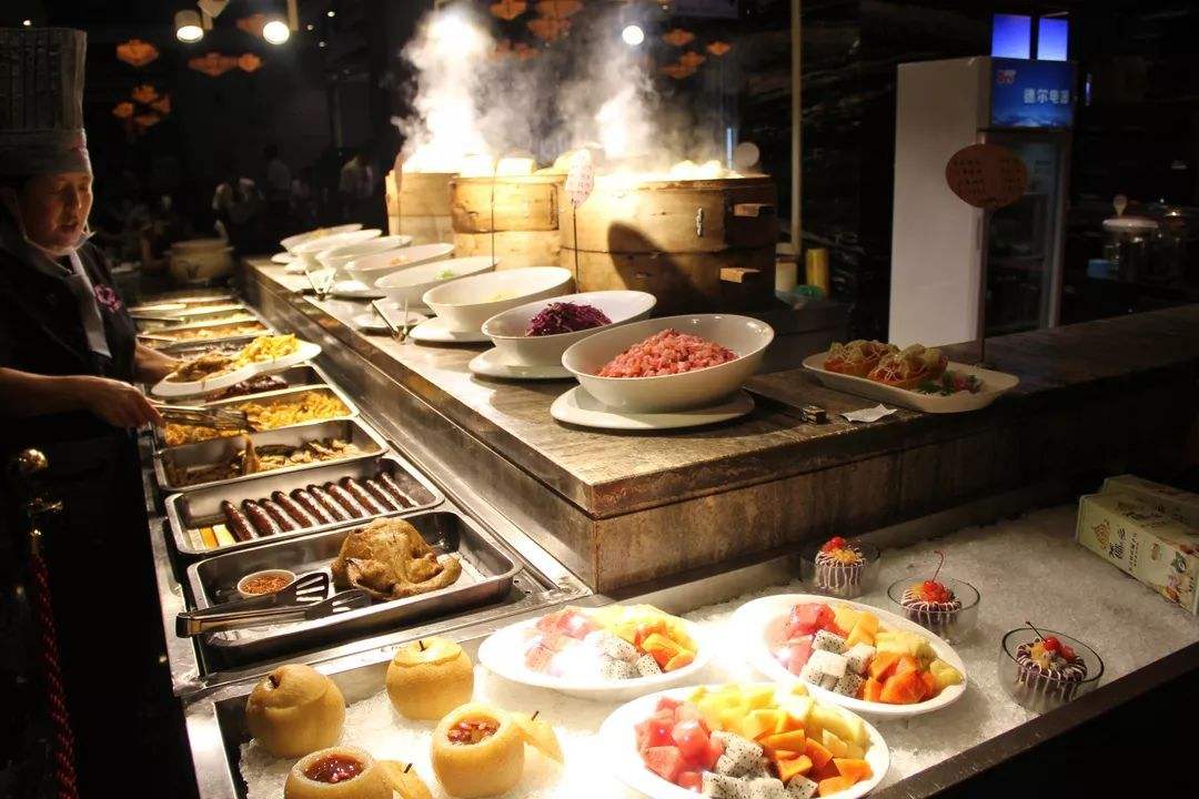 灵川如何在餐饮空间设计中，打造一个开放式厨房？